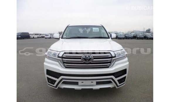 Buy Import Toyota Land Cruiser White Car in Import - Dubai in Baa Buy Import Toyota Land Cruiser White Car in Import - Dubai in Baa
