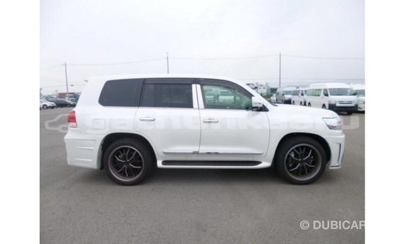 Buy Import Toyota Land Cruiser White Car in Import - Dubai in Baa Buy Import Toyota Land Cruiser White Car in Import - Dubai in Baa