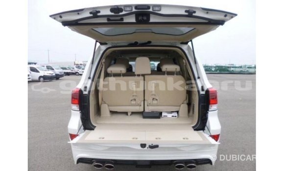 Buy Import Toyota Land Cruiser White Car in Import - Dubai in Baa Buy Import Toyota Land Cruiser White Car in Import - Dubai in Baa