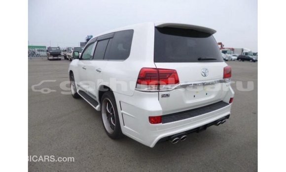 Buy Import Toyota Land Cruiser White Car in Import - Dubai in Baa Buy Import Toyota Land Cruiser White Car in Import - Dubai in Baa