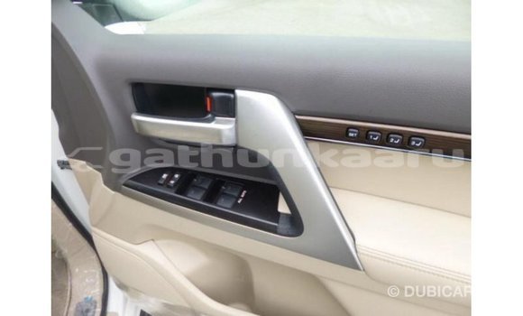 Buy Import Toyota Land Cruiser White Car in Import - Dubai in Baa Buy Import Toyota Land Cruiser White Car in Import - Dubai in Baa
