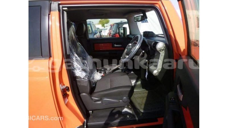 Big with watermark toyota fj cruiser baa import dubai 2426