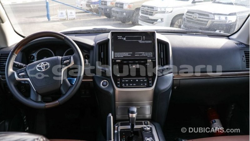 Big with watermark toyota land cruiser baa import dubai 2430