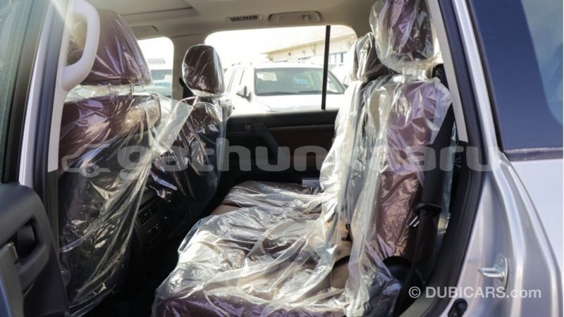 Big with watermark toyota land cruiser baa import dubai 2430