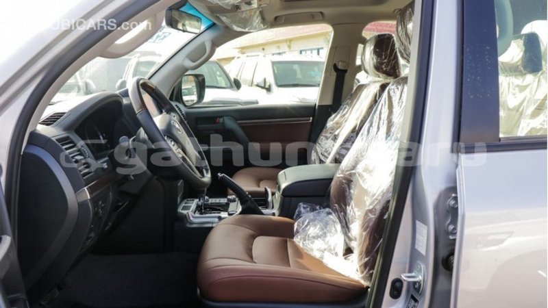 Big with watermark toyota land cruiser baa import dubai 2430
