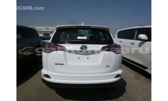 Buy Import Toyota 4Runner White Car in Import - Dubai in Baa Buy Import Toyota 4Runner White Car in Import - Dubai in Baa