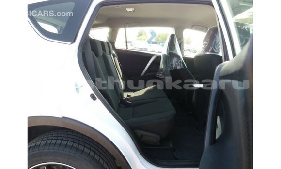 Buy Import Toyota 4Runner White Car in Import - Dubai in Baa Buy Import Toyota 4Runner White Car in Import - Dubai in Baa
