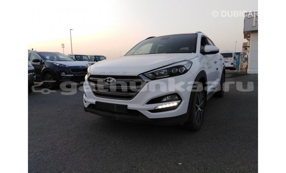 Buy Import Hyundai Tucson White Car in Import - Dubai in Baa Buy Import Hyundai Tucson White Car in Import - Dubai in Baa