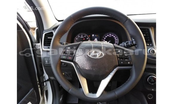 Buy Import Hyundai Tucson White Car in Import - Dubai in Baa Buy Import Hyundai Tucson White Car in Import - Dubai in Baa