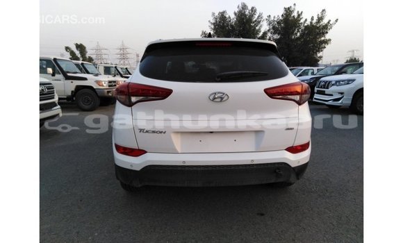 Buy Import Hyundai Tucson White Car in Import - Dubai in Baa Buy Import Hyundai Tucson White Car in Import - Dubai in Baa