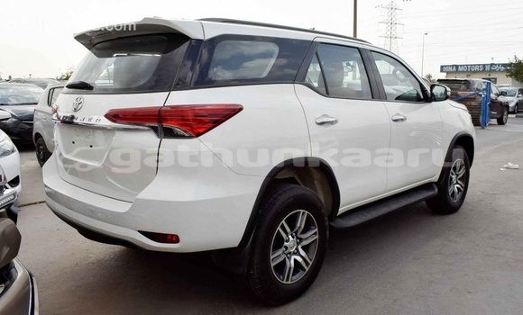 Buy Import Toyota Fortuner White Car in Import - Dubai in Baa Buy Import Toyota Fortuner White Car in Import - Dubai in Baa