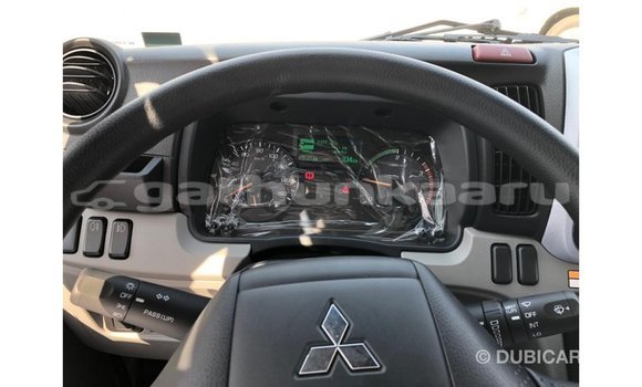 Buy Import Mitsubishi Carisma White Car in Import - Dubai in Baa Buy Import Mitsubishi Carisma White Car in Import - Dubai in Baa