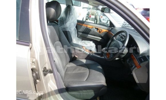 Buy Import Mercedes-Benz 200 Other Car in Import - Dubai in Baa Buy Import Mercedes-Benz 200 Other Car in Import - Dubai in Baa