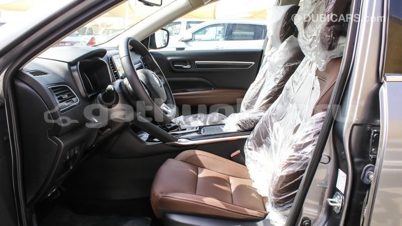 Big with watermark renault 4 baa import dubai 2452