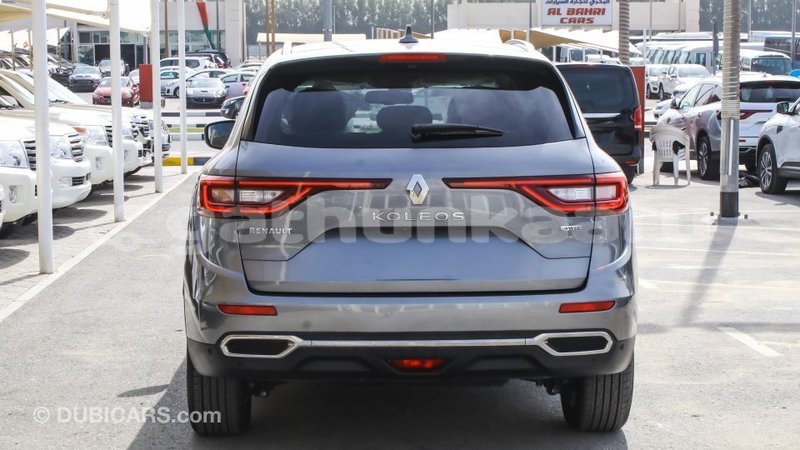 Big with watermark renault 4 baa import dubai 2452