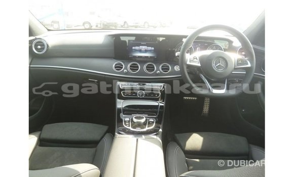 Buy Import Mercedes-Benz 190 Black Car in Import - Dubai in Baa Buy Import Mercedes-Benz 190 Black Car in Import - Dubai in Baa