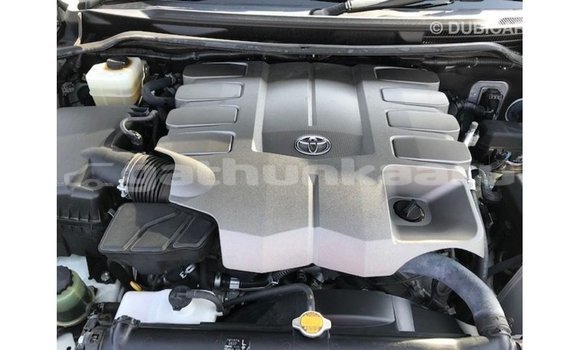Buy Import Toyota Land Cruiser White Car in Import - Dubai in Baa Buy Import Toyota Land Cruiser White Car in Import - Dubai in Baa