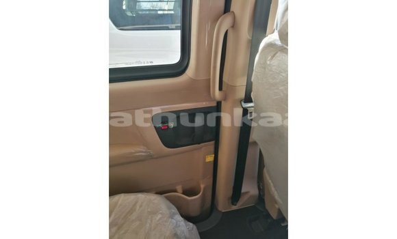 Buy Import Hyundai Accent White Car in Import - Dubai in Baa Buy Import Hyundai Accent White Car in Import - Dubai in Baa