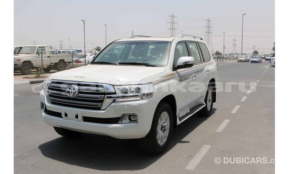 Buy Import Toyota Land Cruiser White Car in Import - Dubai in Baa Buy Import Toyota Land Cruiser White Car in Import - Dubai in Baa