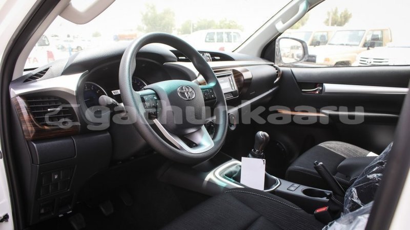 Big with watermark toyota hilux baa import dubai 2473