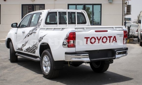 Buy Import Toyota Hilux White Car in Import - Dubai in Baa Buy Import Toyota Hilux White Car in Import - Dubai in Baa