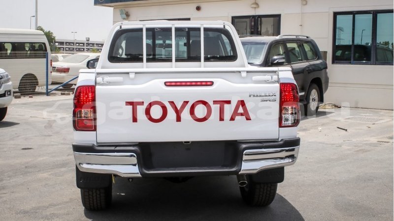 Big with watermark toyota hilux baa import dubai 2473