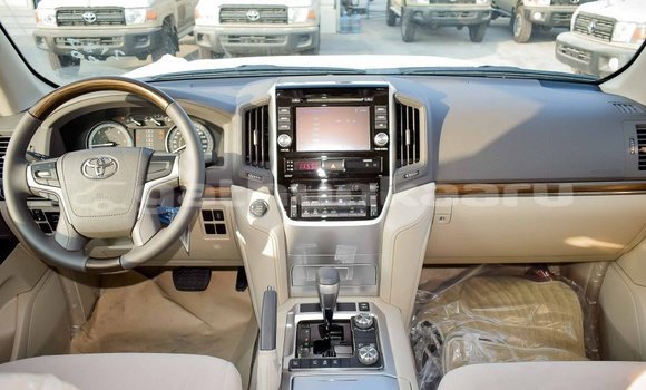 Buy Import Toyota Land Cruiser White Car in Import - Dubai in Baa Buy Import Toyota Land Cruiser White Car in Import - Dubai in Baa