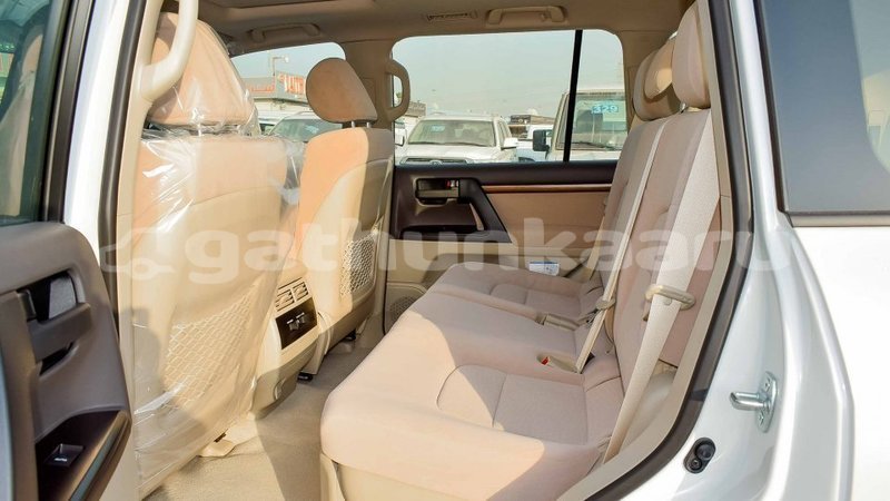 Big with watermark toyota land cruiser baa import dubai 2474