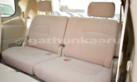 Buy Import Toyota Land Cruiser White Car in Import - Dubai in Baa Buy Import Toyota Land Cruiser White Car in Import - Dubai in Baa