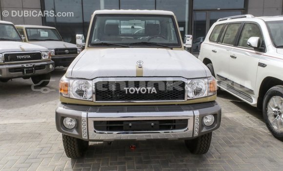 Buy Import Toyota Land Cruiser Beige Car in Import - Dubai in Baa Buy Import Toyota Land Cruiser Beige Car in Import - Dubai in Baa
