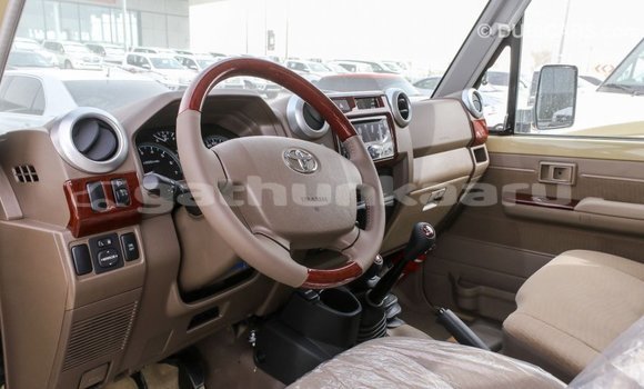 Buy Import Toyota Land Cruiser Beige Car in Import - Dubai in Baa Buy Import Toyota Land Cruiser Beige Car in Import - Dubai in Baa