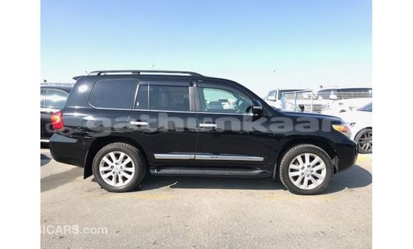Buy Import Toyota Land Cruiser Black Car in Import - Dubai in Baa Buy Import Toyota Land Cruiser Black Car in Import - Dubai in Baa