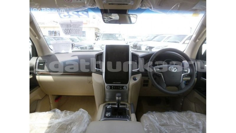 Big with watermark toyota land cruiser baa import dubai 2486