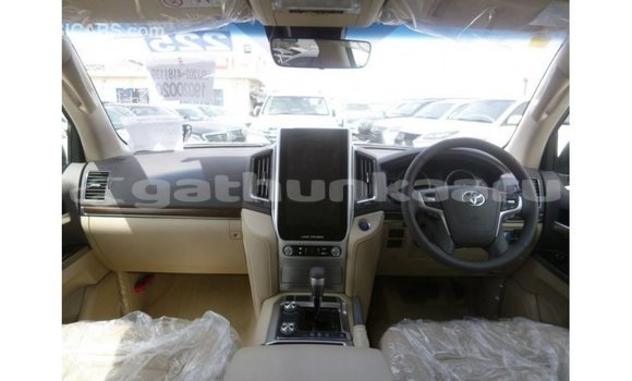Buy Import Toyota Land Cruiser Black Car in Import - Dubai in Baa Buy Import Toyota Land Cruiser Black Car in Import - Dubai in Baa