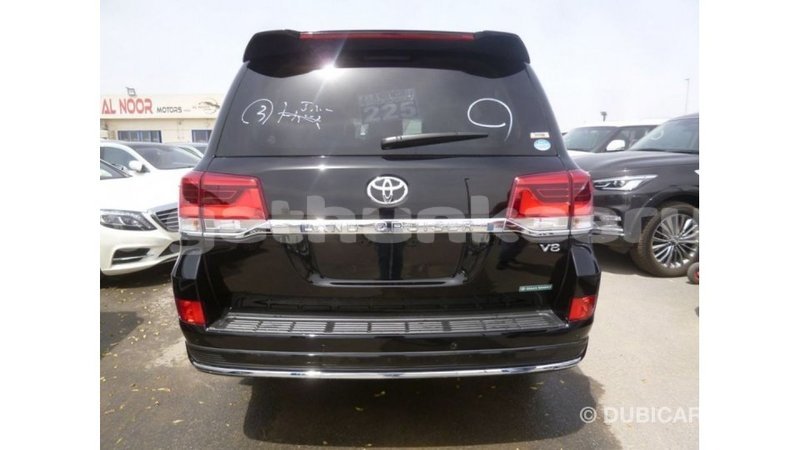 Big with watermark toyota land cruiser baa import dubai 2486
