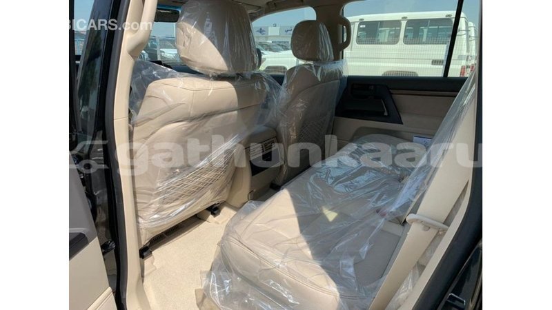 Big with watermark toyota land cruiser baa import dubai 2487
