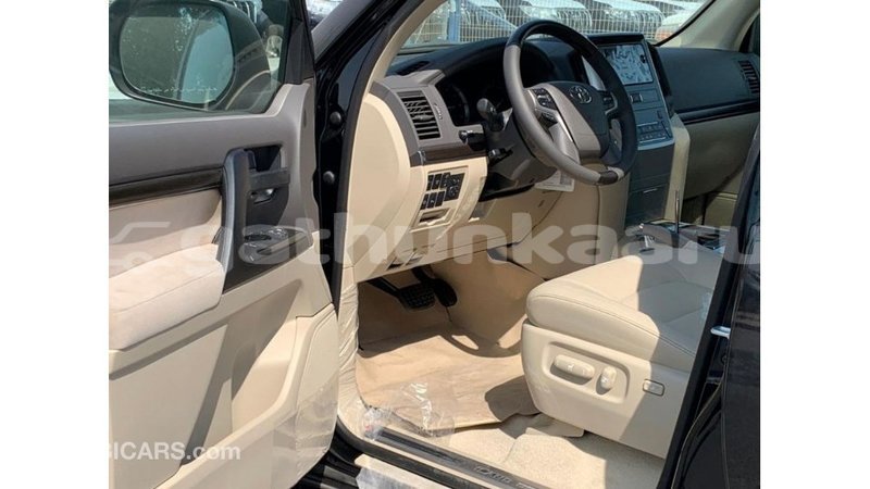 Big with watermark toyota land cruiser baa import dubai 2487