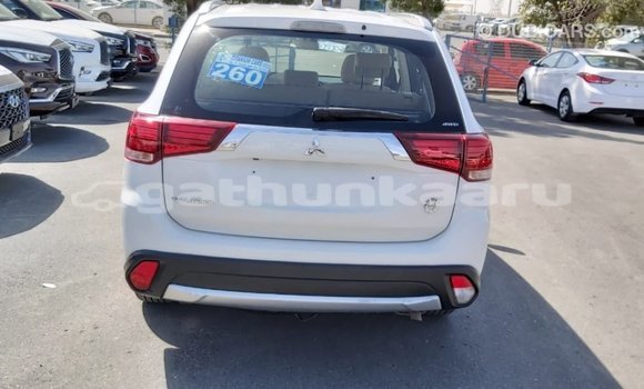 Buy Import Mitsubishi Outlander White Car in Import - Dubai in Baa Buy Import Mitsubishi Outlander White Car in Import - Dubai in Baa