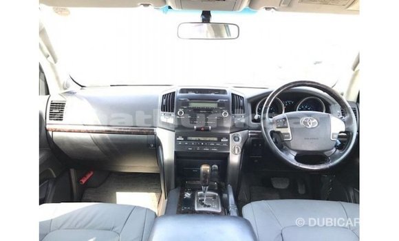 Buy Import Toyota Land Cruiser Other Car in Import - Dubai in Baa Buy Import Toyota Land Cruiser Other Car in Import - Dubai in Baa