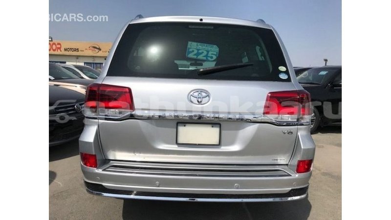 Big with watermark toyota land cruiser baa import dubai 2490