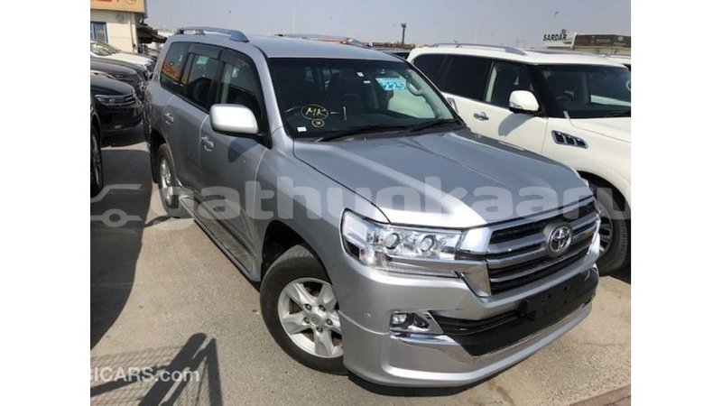 Big with watermark toyota land cruiser baa import dubai 2490