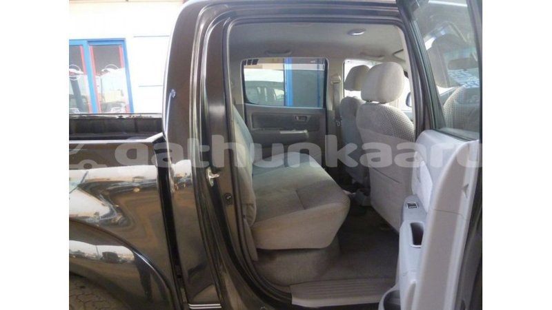 Big with watermark toyota hilux baa import dubai 2492