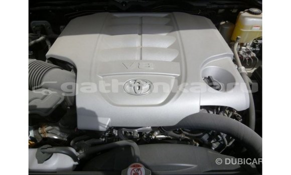 Buy Import Toyota Land Cruiser White Car in Import - Dubai in Baa Buy Import Toyota Land Cruiser White Car in Import - Dubai in Baa
