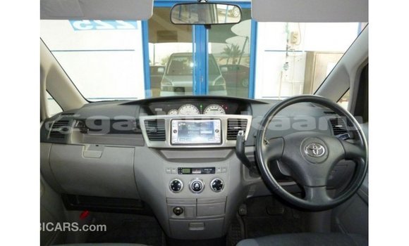 Buy Import Toyota Voxy Other Car in Import - Dubai in Baa Buy Import Toyota Voxy Other Car in Import - Dubai in Baa