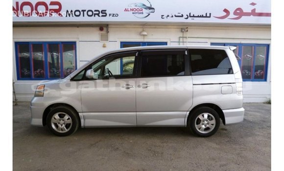Buy Import Toyota Voxy Other Car in Import - Dubai in Baa Buy Import Toyota Voxy Other Car in Import - Dubai in Baa