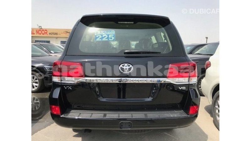 Big with watermark toyota land cruiser baa import dubai 2503