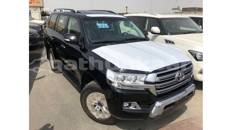 Big with watermark toyota land cruiser baa import dubai 2503