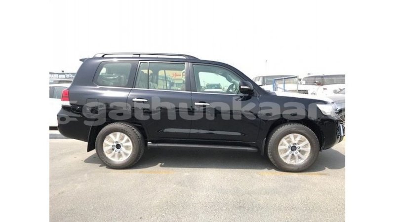 Big with watermark toyota land cruiser baa import dubai 2503