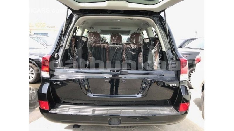 Big with watermark toyota land cruiser baa import dubai 2503