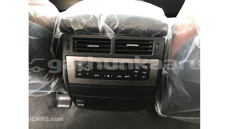 Big with watermark toyota land cruiser baa import dubai 2503